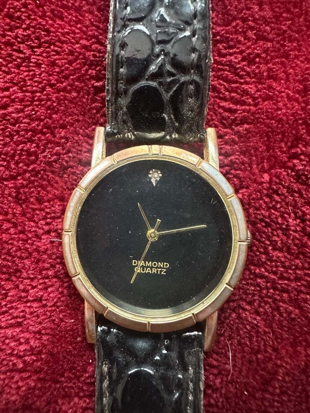 Diamond Quartz Analog Dress Watch Gold-Tone Black Dial with Leather Strap